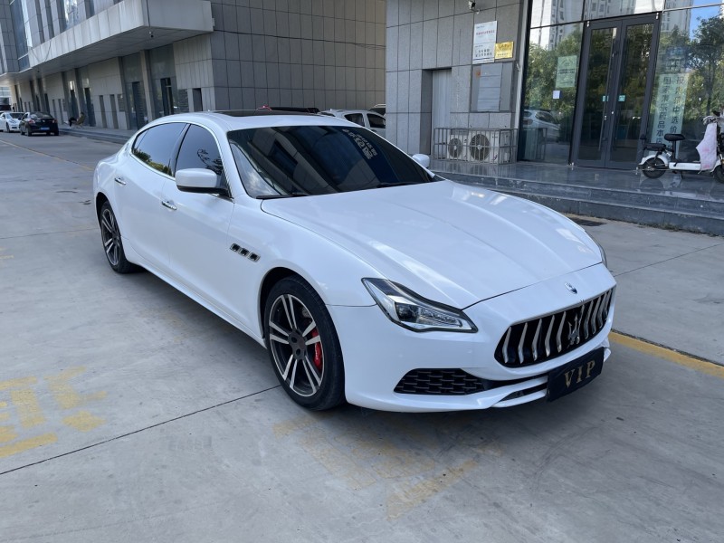 济宁14年玛莎拉蒂总裁4