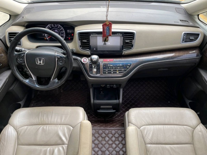 济宁17年本田奥德赛3