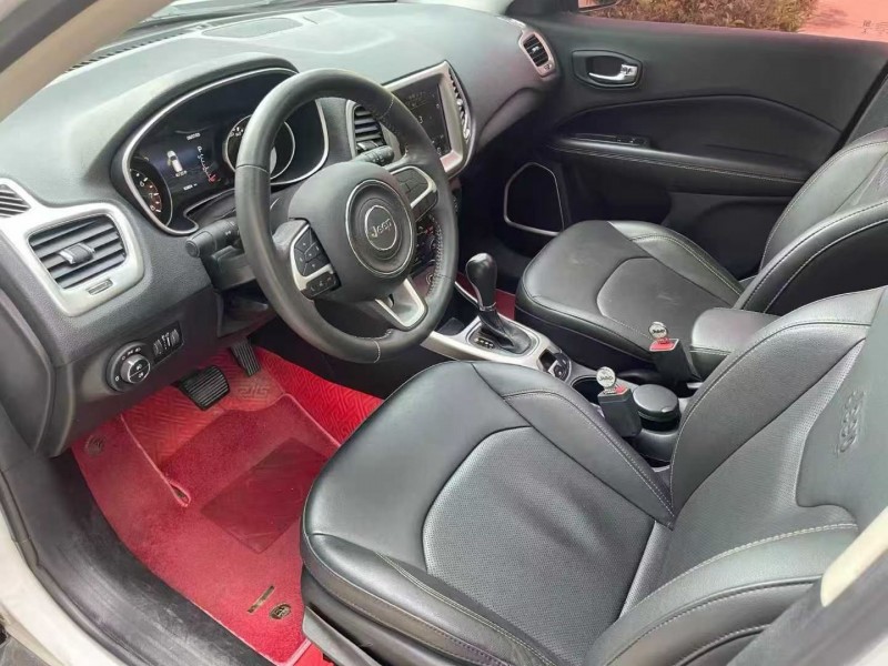 济宁18年Jeep指南者4