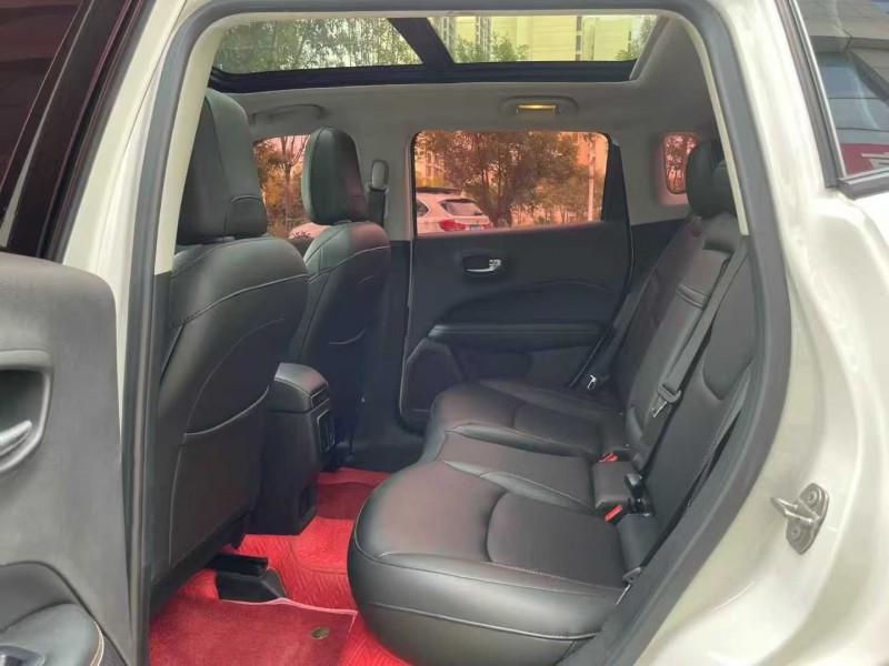 济宁18年Jeep指南者6