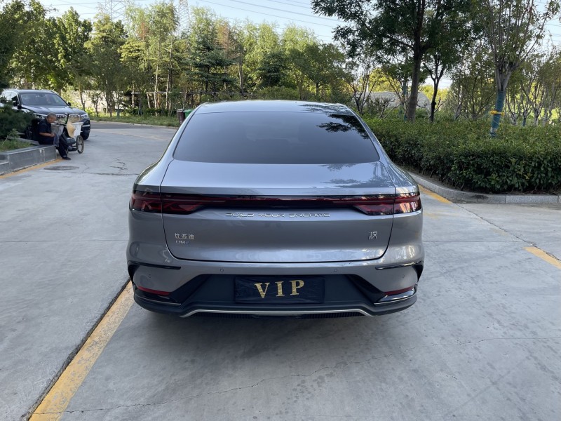 济宁24年比亚迪海豚8