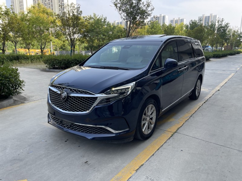 济宁21年别克GL83