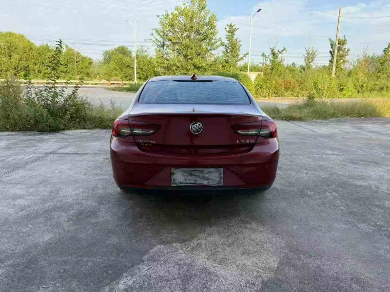 徐州19年别克君威9