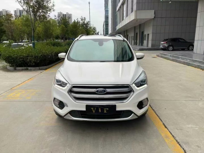 济宁17年福特翼虎1