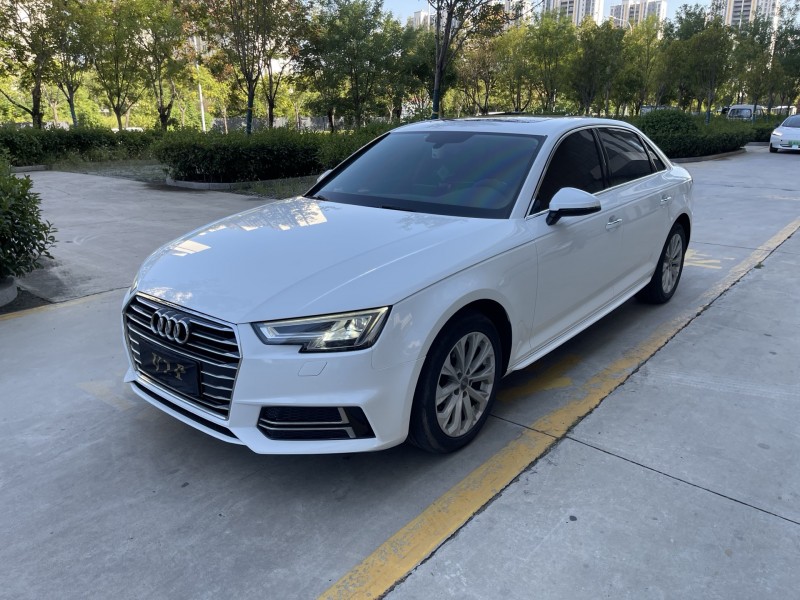 济宁19年奥迪A4L7