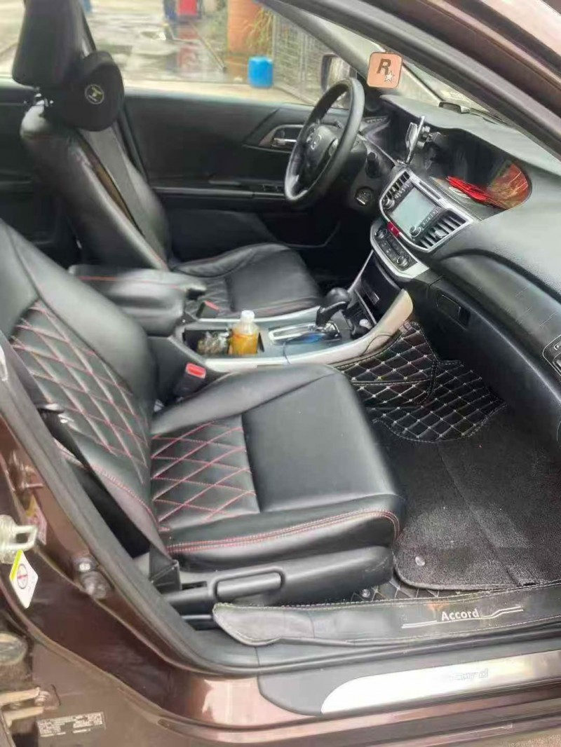 珠海14年本田雅阁5