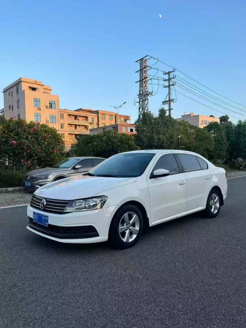 厦门16年大众朗逸2