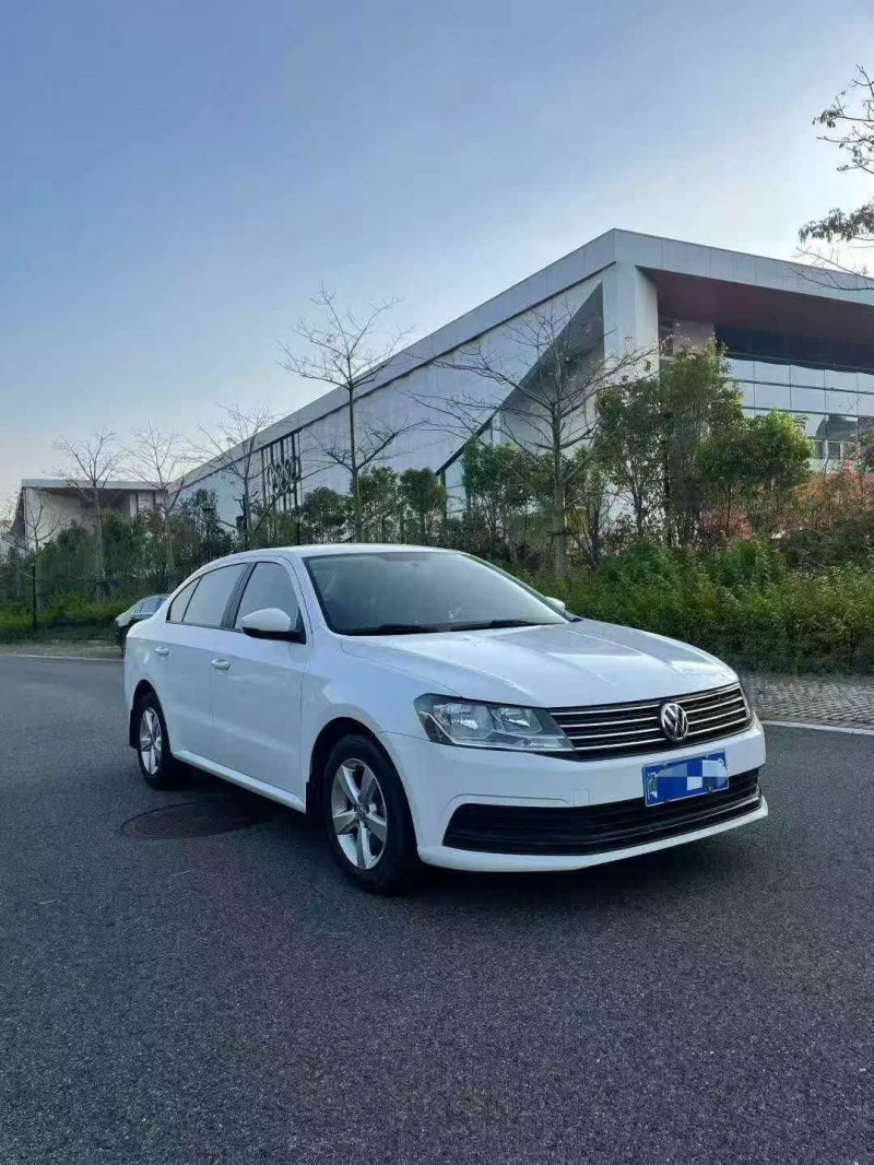 厦门16年大众朗逸3