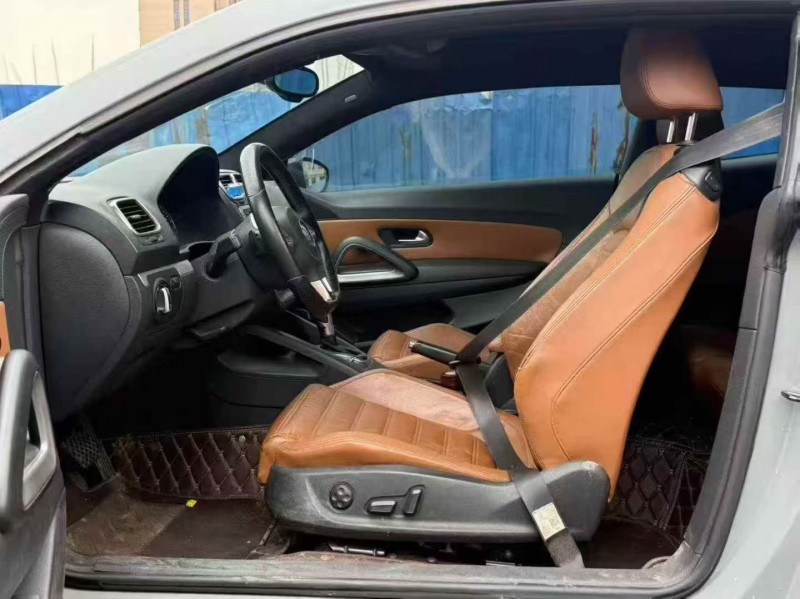 福州11年大众尚酷5