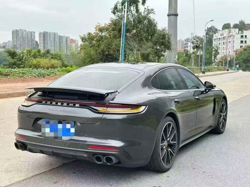 厦门22年保时捷帕拉梅拉7