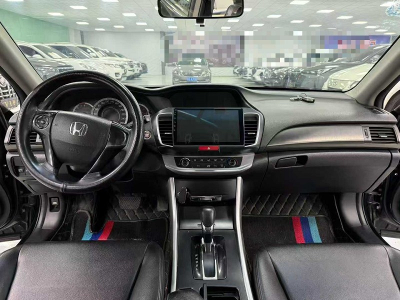 廊坊14年本田雅阁2