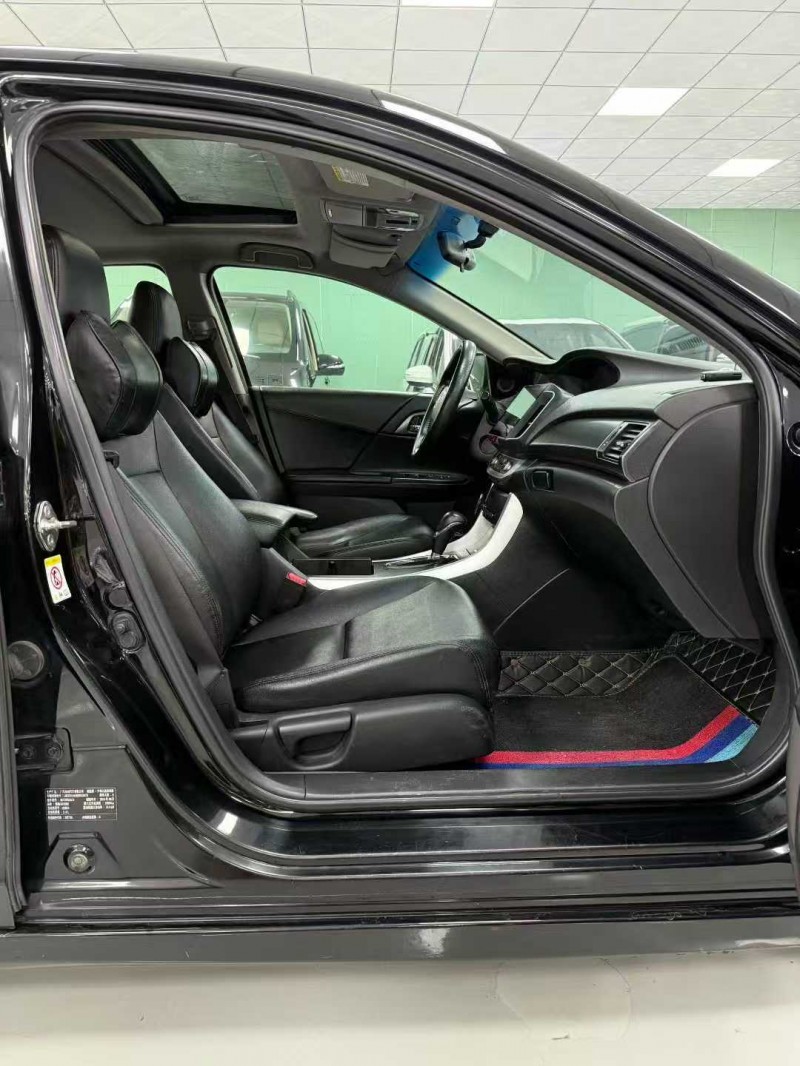 廊坊14年本田雅阁6