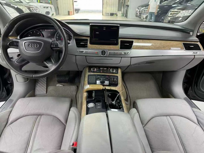 廊坊11年奥迪A8L2