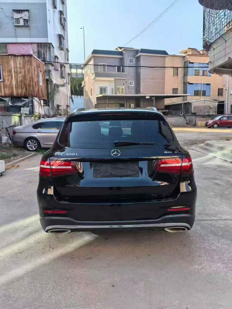 福州19年奔驰GLC9