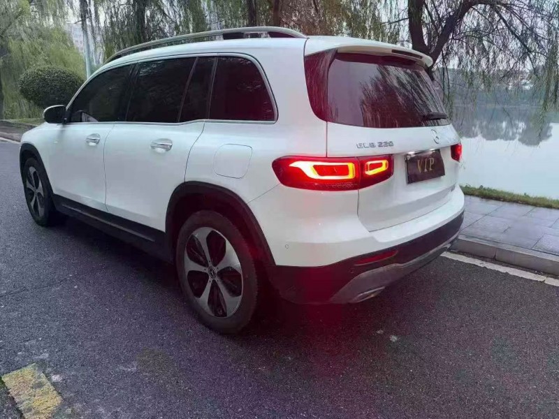 九江23年奔驰GLB7