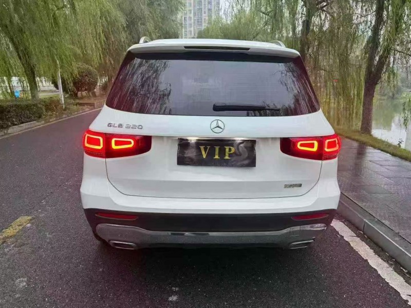 九江23年奔驰GLB8
