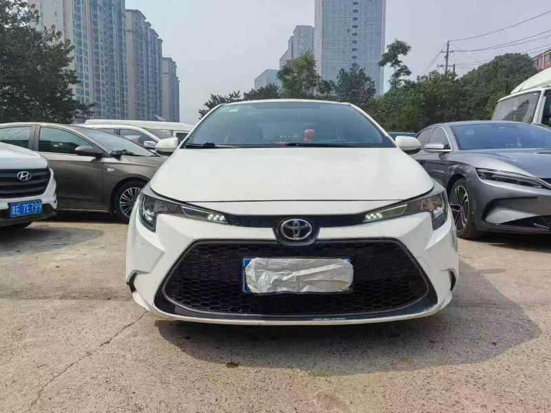 张家界20年丰田雷凌1