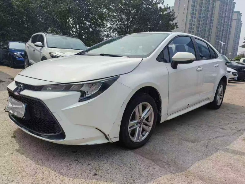 张家界20年丰田雷凌2