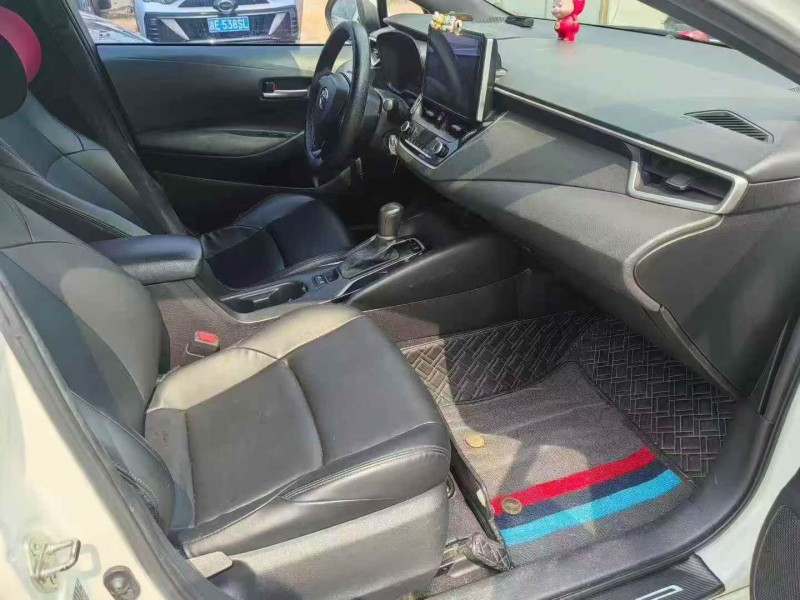 张家界20年丰田雷凌4