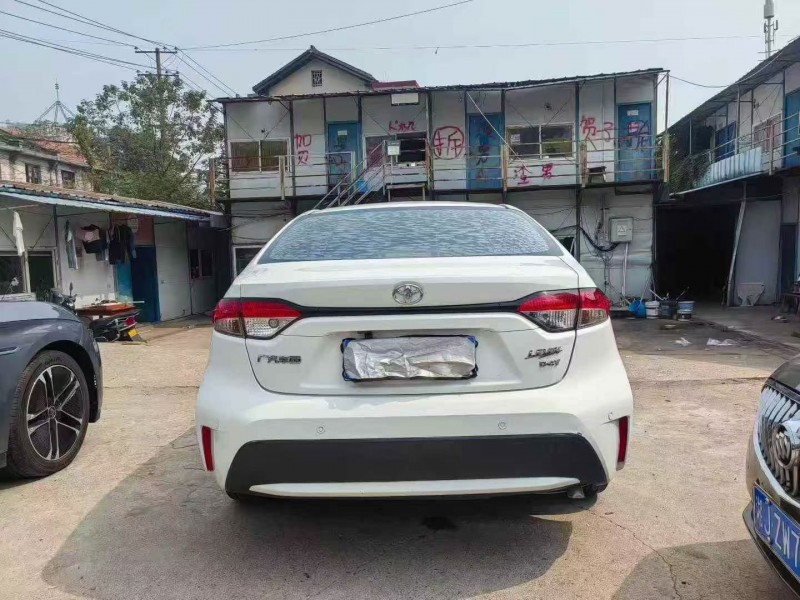 张家界20年丰田雷凌8