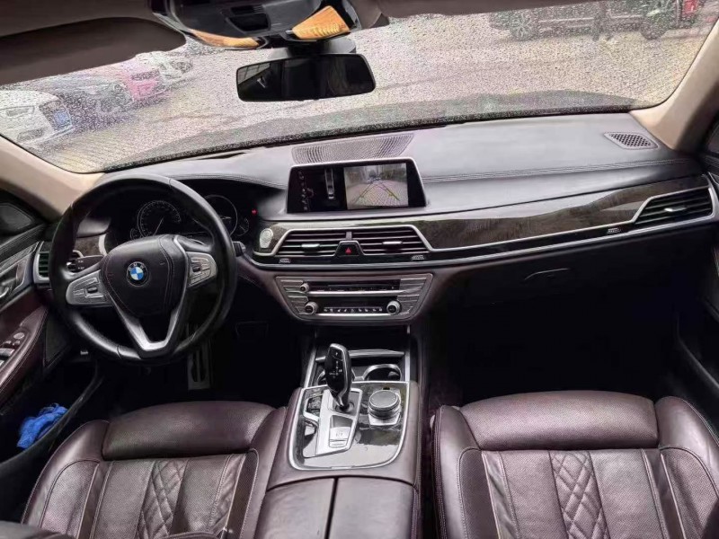 衡阳17年宝马7系4