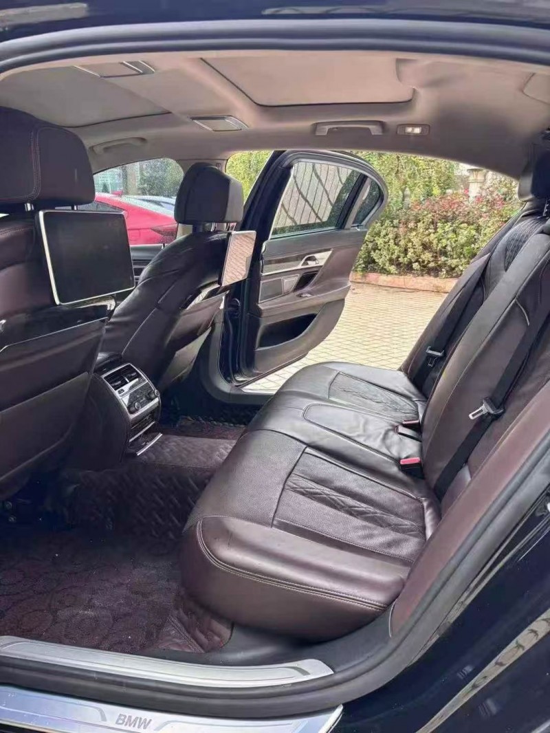 衡阳17年宝马7系5