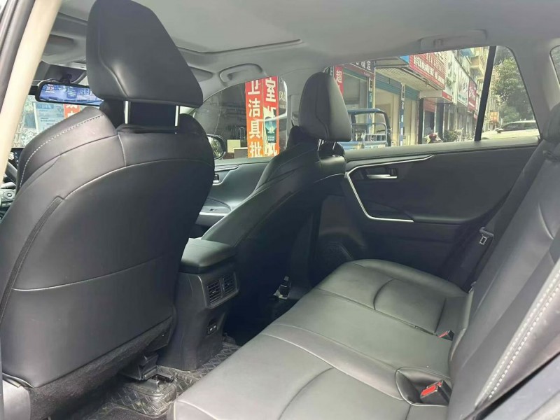 株洲24年丰田威兰达5