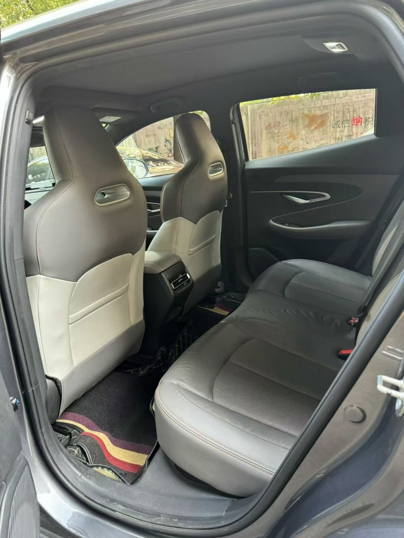 岳阳22年长安汽车UNI5