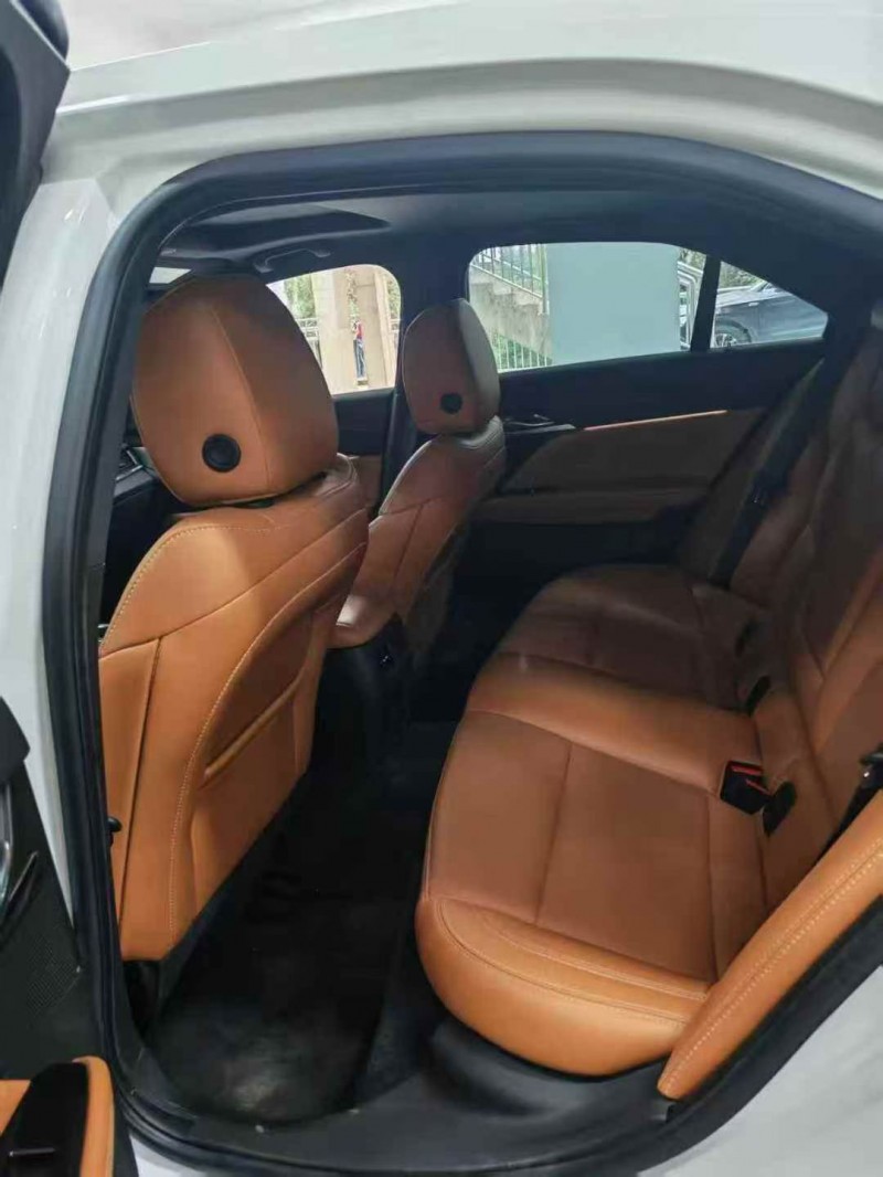 张家界22年凯迪拉克CT47