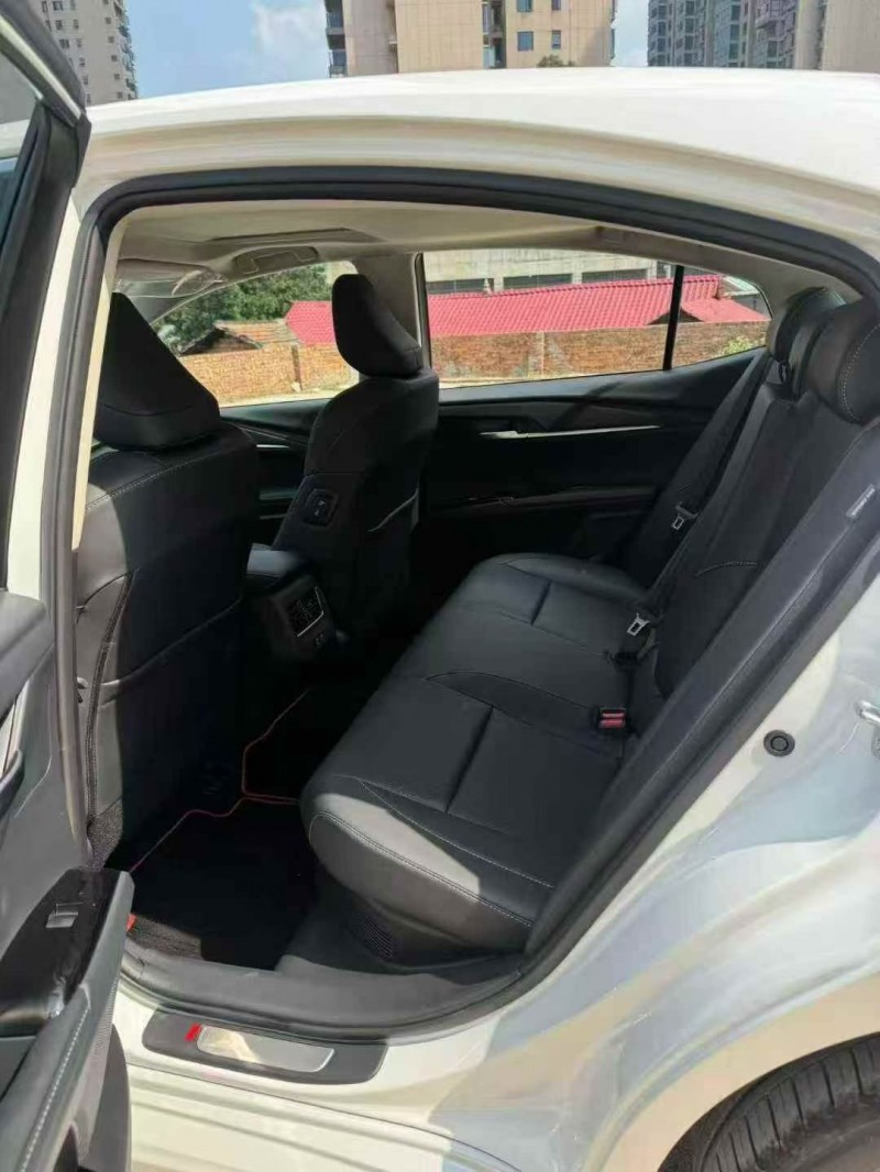 湘潭25年丰田凯美瑞6