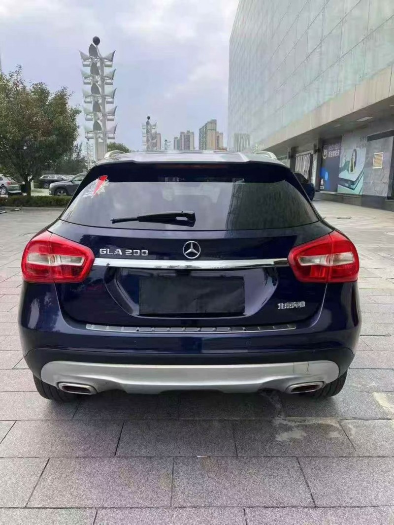 衡阳15年奔驰GLA9