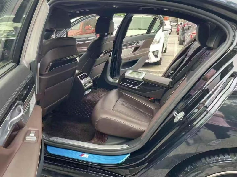 常州21年宝马7系4