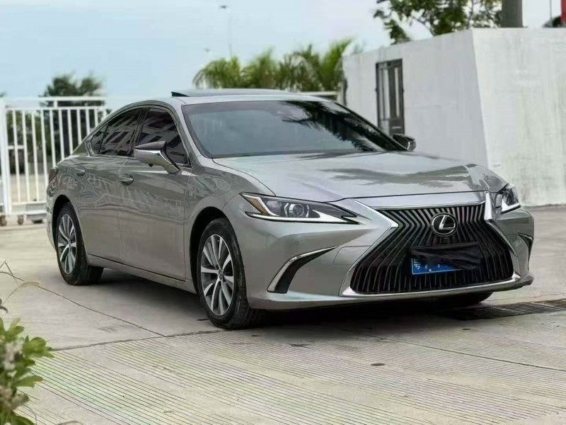 深圳19年雷克萨斯ES2