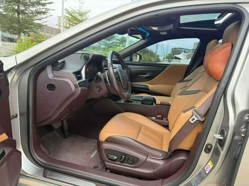 深圳19年雷克萨斯ES5