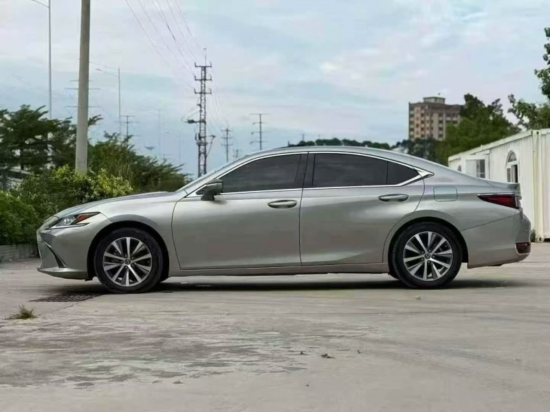 深圳19年雷克萨斯ES6