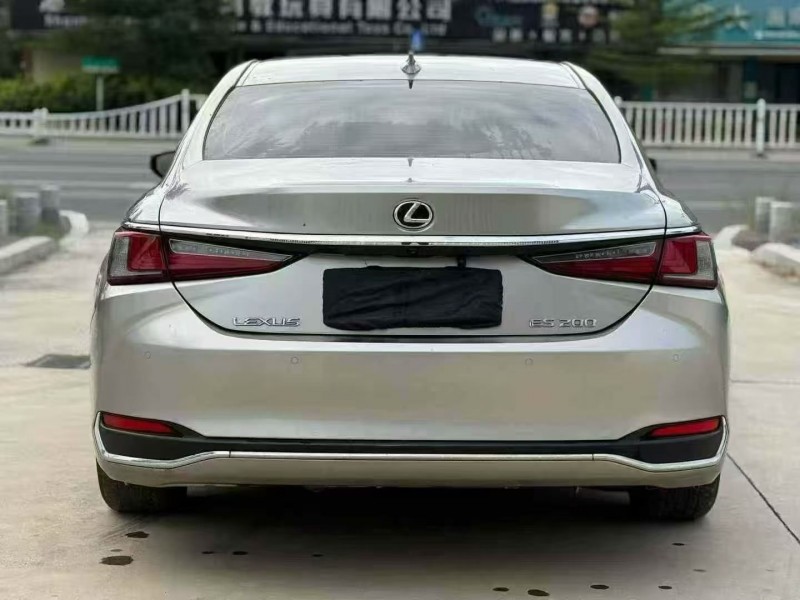 深圳19年雷克萨斯ES8