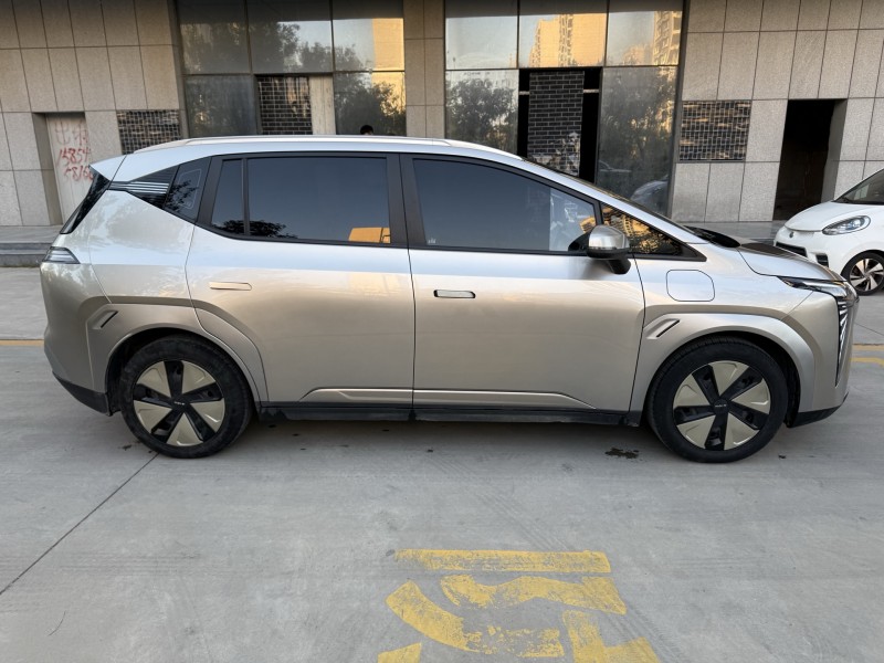 济宁24年传祺埃安Y7