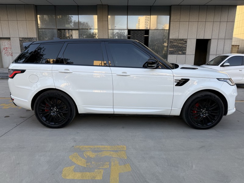 济宁19年路虎揽胜运动7