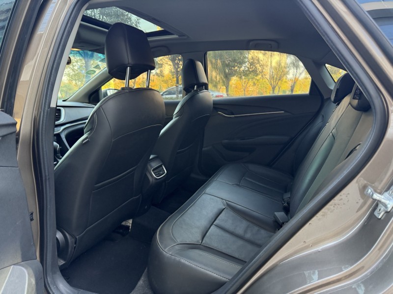 济宁16年别克英朗6