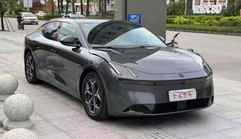 汕头25年领克Z102