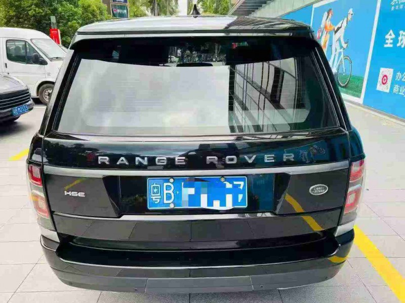 深圳18年路虎揽胜行政9