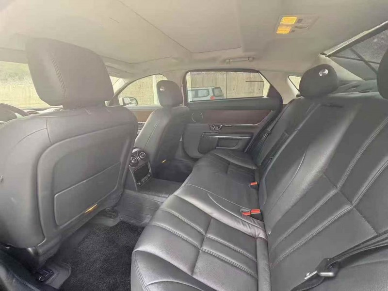 九江16年捷豹XJL5