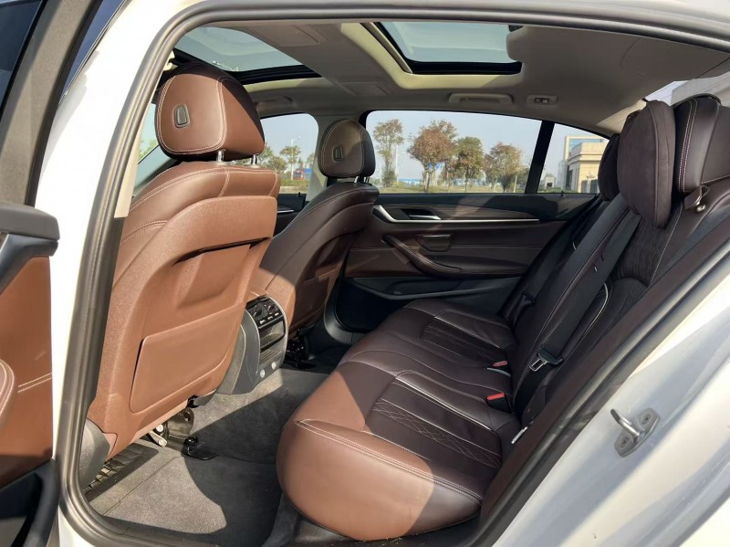 盐城18年宝马5系4