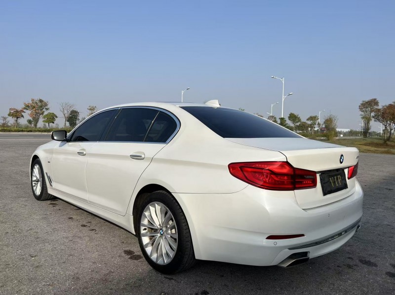 盐城18年宝马5系9