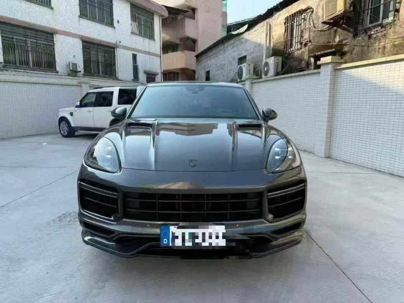 汕头18年保时捷卡宴1