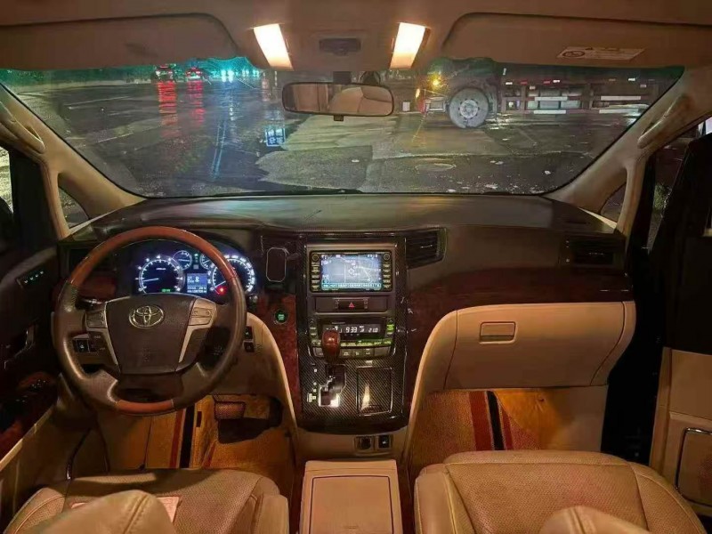 汕头10年丰田埃尔法6