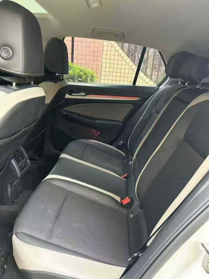 深圳23年大众高尔夫3