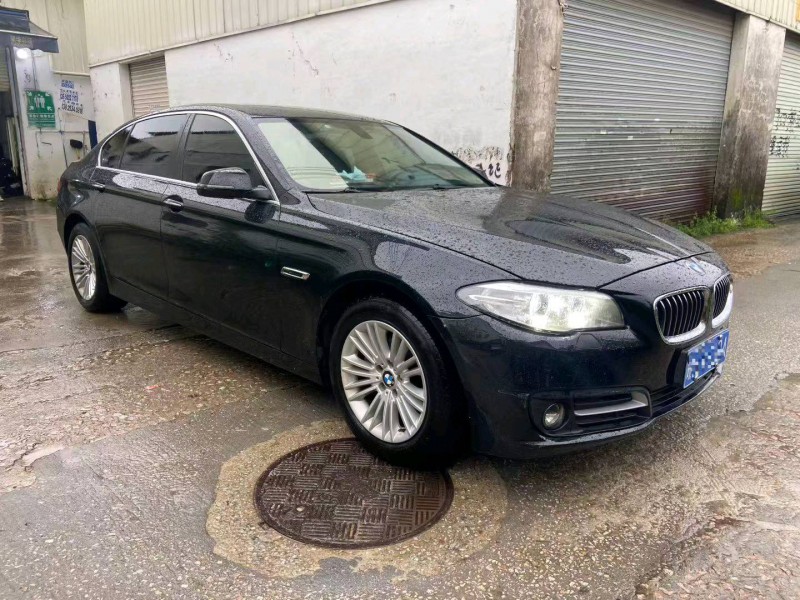 广州16年宝马5系3