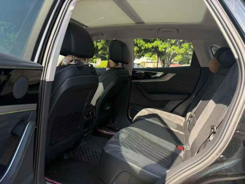 厦门22年红旗HS54