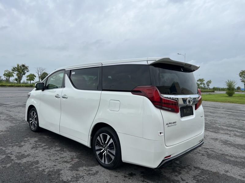 盐城18年丰田埃尔法9